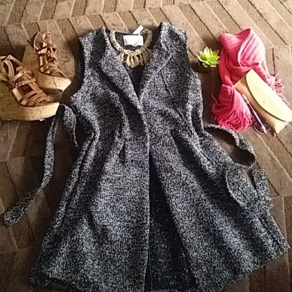 SOLD!!! Vest/ Dress - Picture 3 of 4